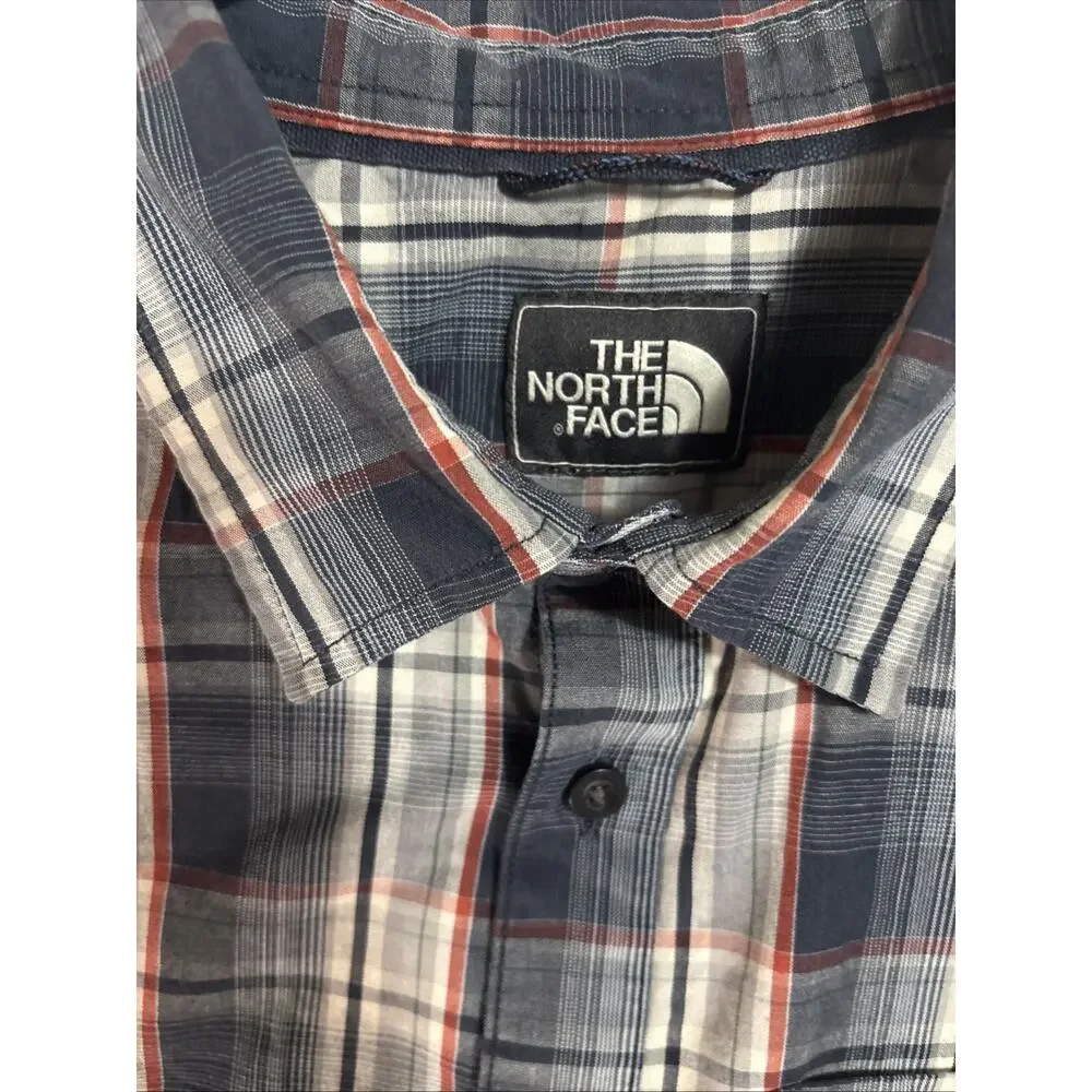 The North Face Men's L Plaid Woven Short Sleeve Button-Up Shirt Pocket